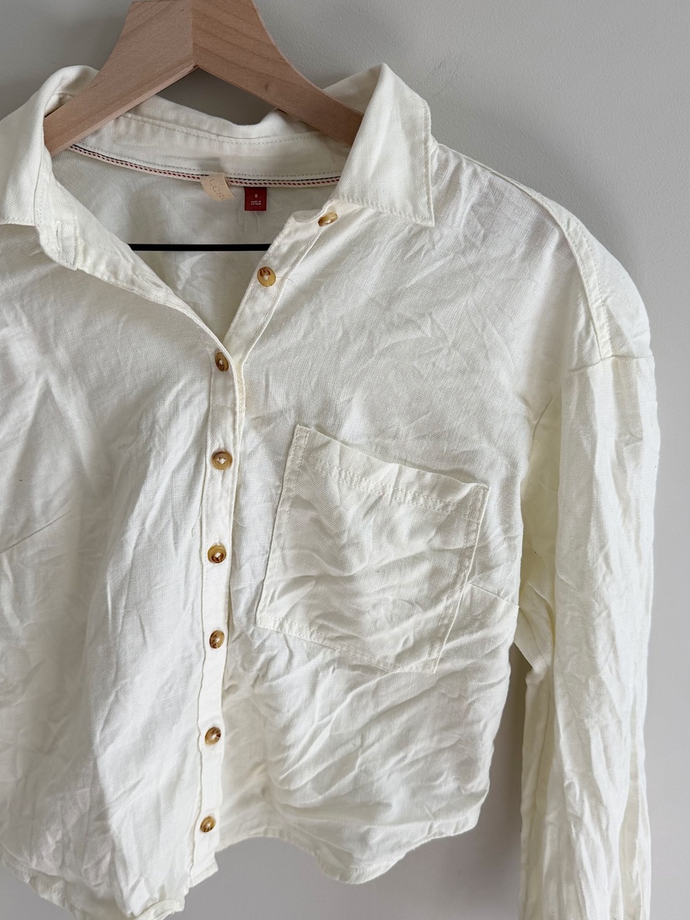 Pilcro Tie-Back Shrunken Button-Up Shirt - Picture 6 of 11